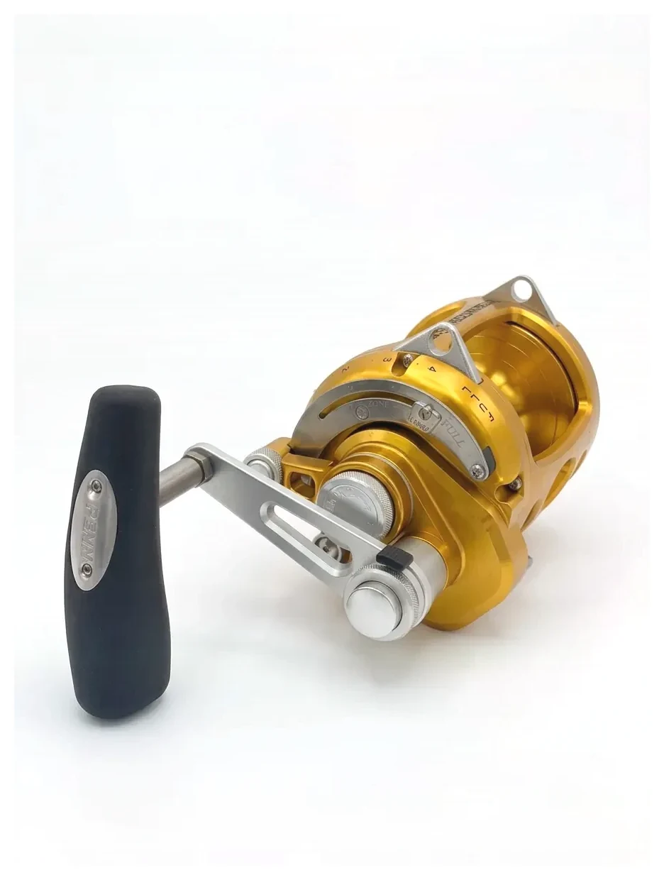 Carrete Penn International VI 30VISW dorado con manivela plateada