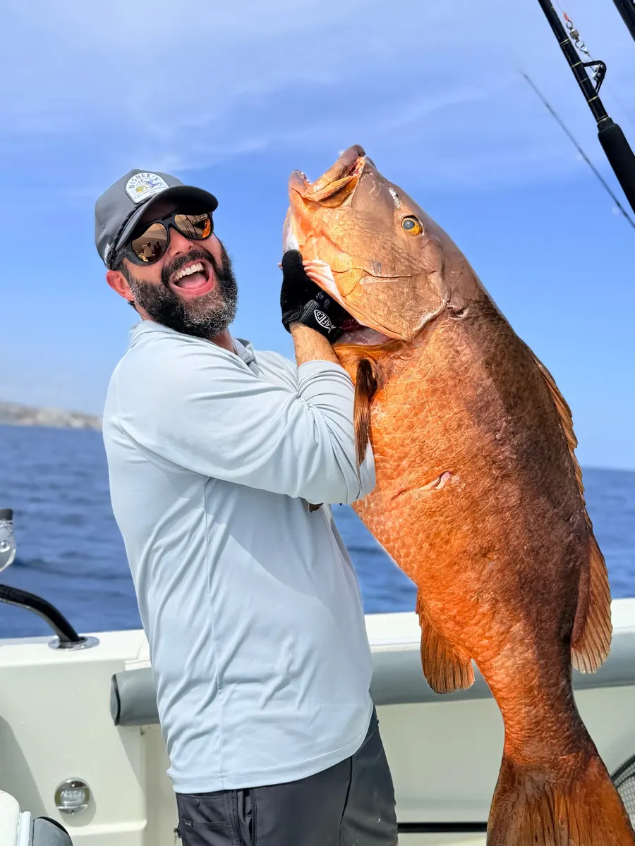 Pargo cubera capturado en una pesca real en México
