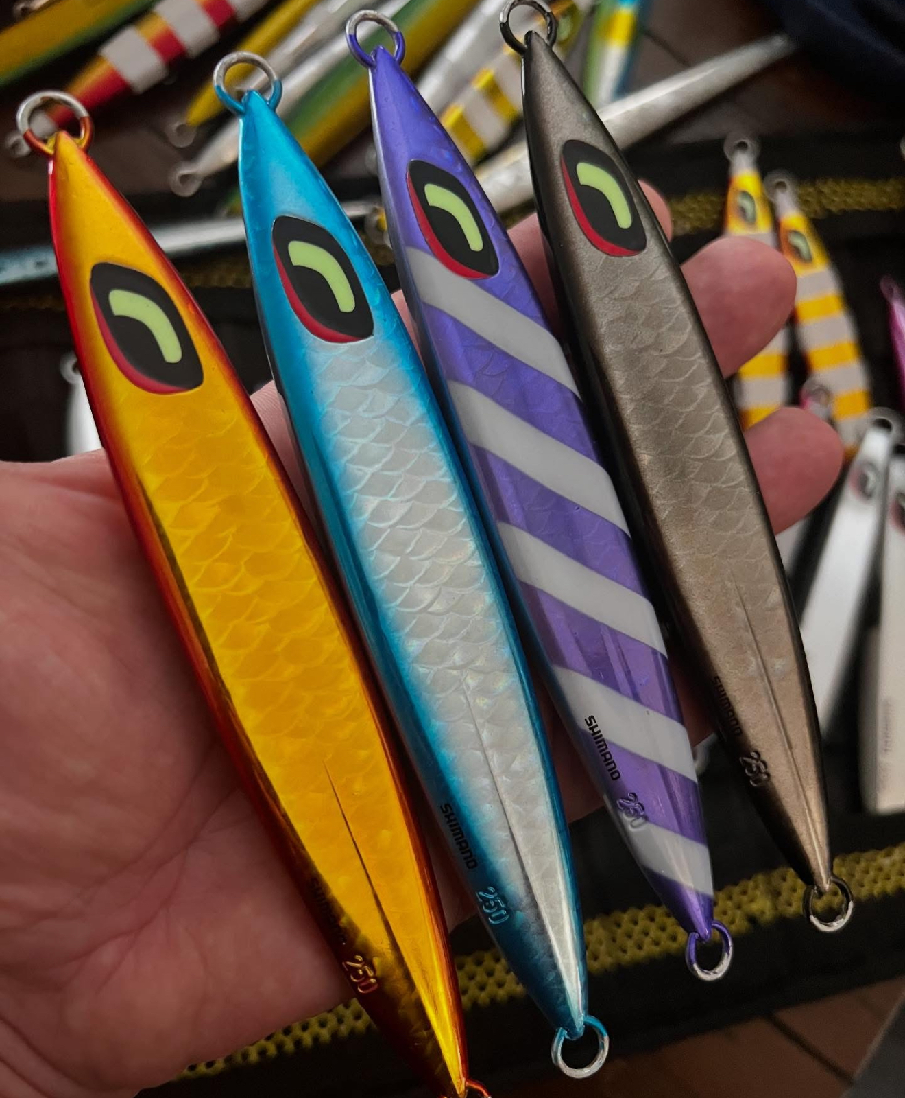 Jigs metálicos Shimano reales de la selección en tienda Fishco