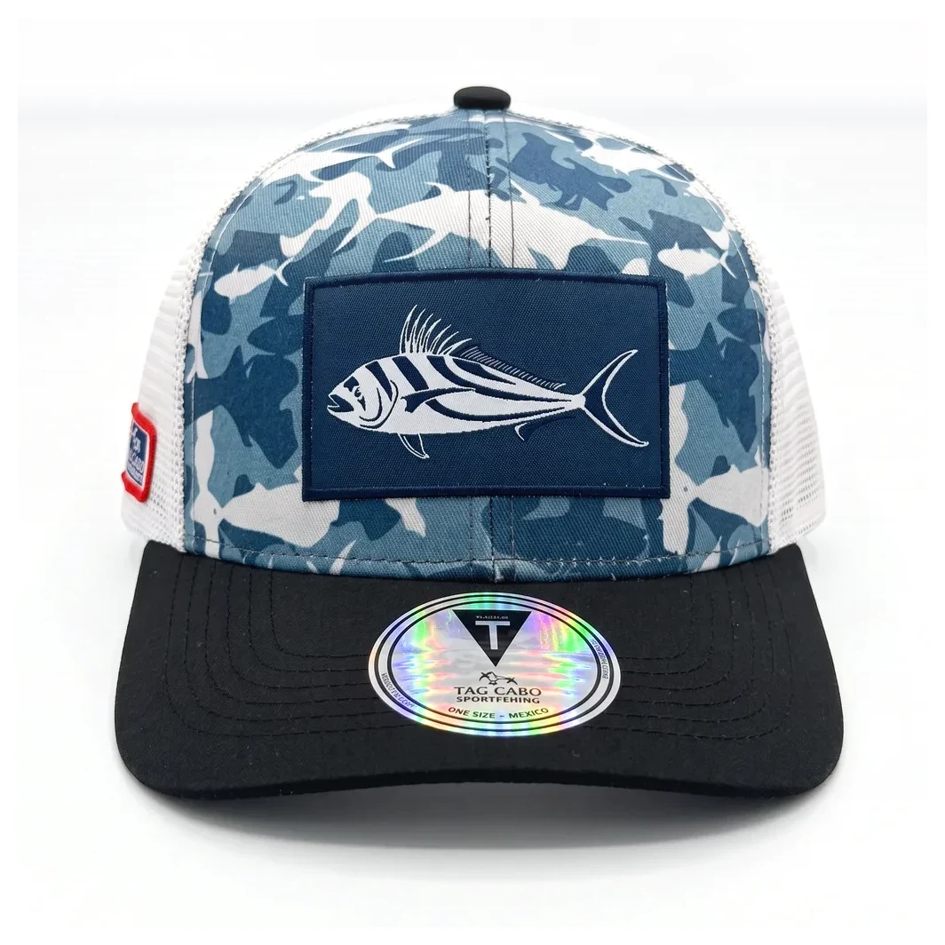 Gorra trucker Tag Cabo Sportfishing camuflaje azul con parche de pez gallo